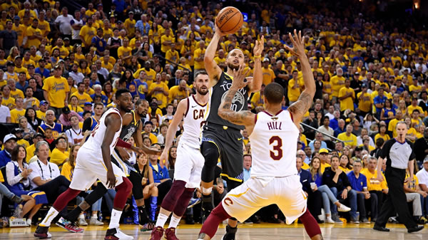 一场121-110，让NBA季后赛又乱了，勇士1-4被淘汰，最大黑马诞生