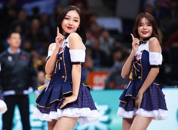 世界女排联赛：中国队香港站大名单公布，两人被淘汰，李盈莹回归