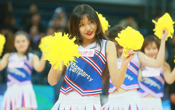 NBA洛杉矶湖人队将以百亿美元估值出售 创全球职业体育球队最高纪录